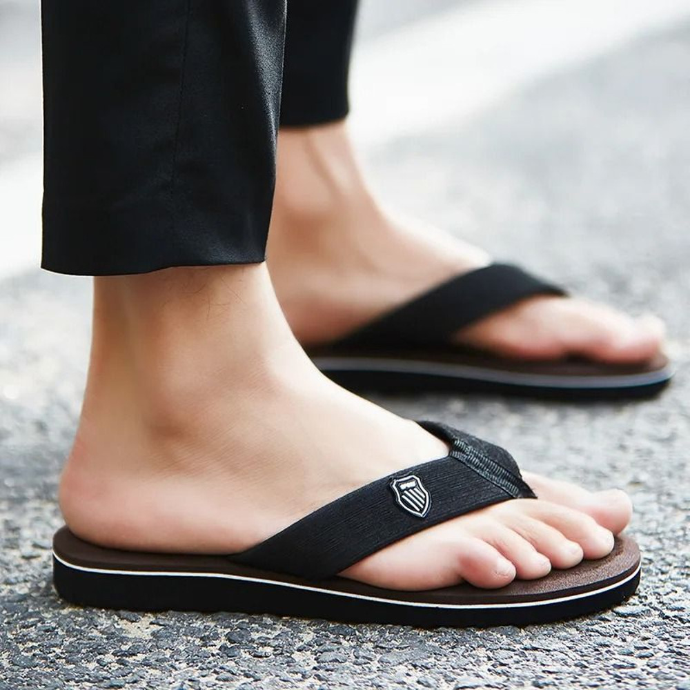 Casual Summer Flip Flops For Men With Non Slip Sole Flat Slides Comfortable Indoor Outdoor Beach Ho 3
