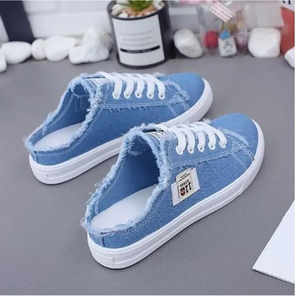 Women Canvas Sneakers With Low Upper And Lace Up Design For Everyday Casual Spring And Summer Wear 0