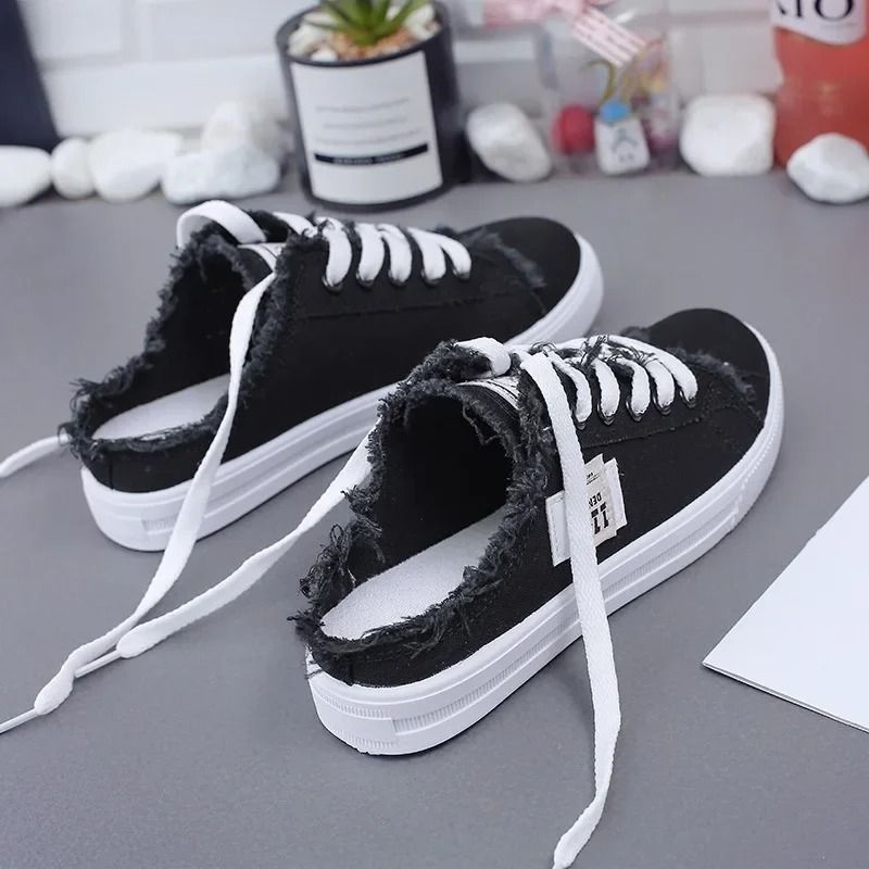 Women Canvas Sneakers With Low Upper And Lace Up Design For Everyday Casual Spring And Summer Wear 1