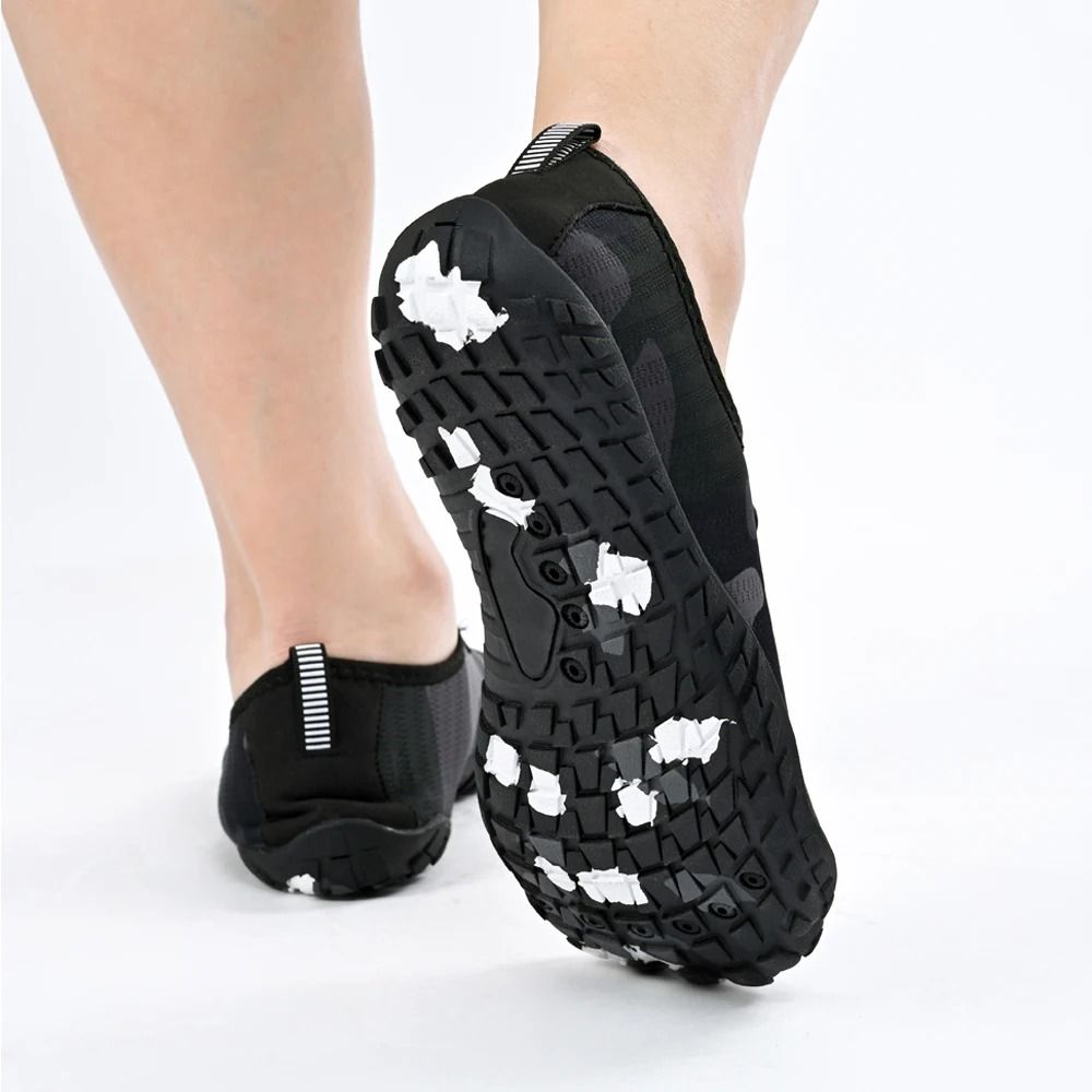 Camo Quick Drying Aqua Shoes For Men And Women Lightweight Barefoot Water Sneakers 5
