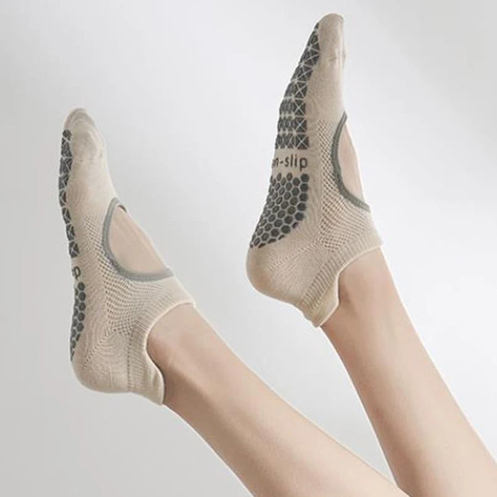 Women Hollow Out Pilates Socks With Silicone AntiSlip Grip For Yoga And Fitness 7