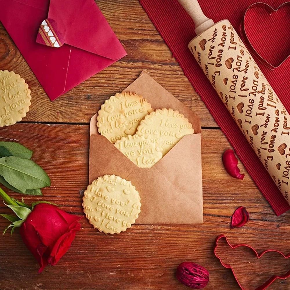 Deep Engraved Wooden Heart Pattern Embossed Rolling Pin 2