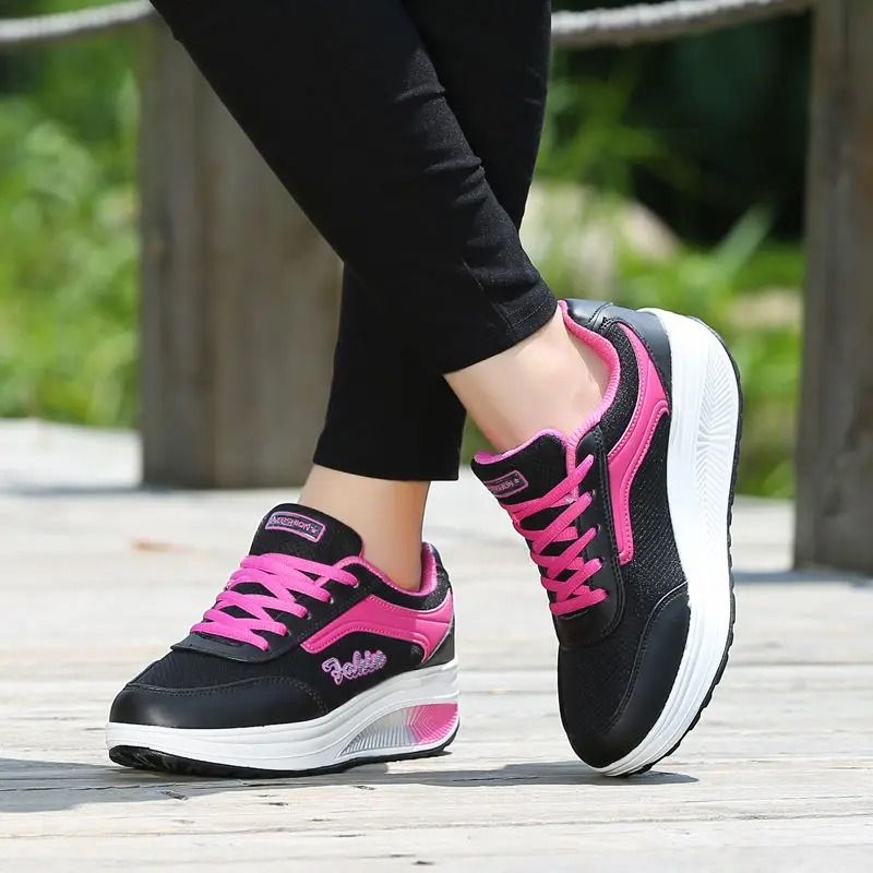 Women Vulcanized Walking Flats Plus Size Sneakers 2