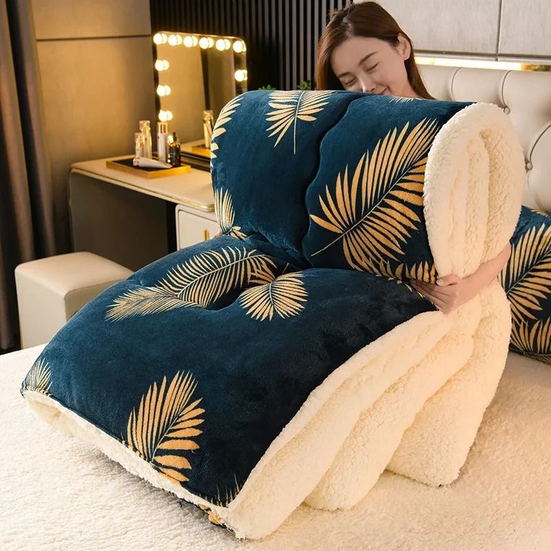 Super Thick Winter Warm Blanket Weighted Artificial Lamb Cashmere Comforter For Bed 2