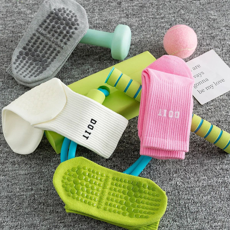 Cotton Breathable Mid Calf Yoga Socks Solid Color Striped Anti Slip Sports Socks 2