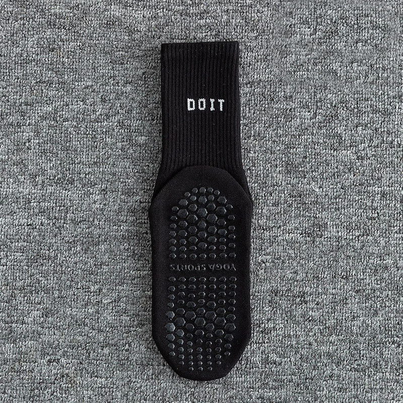 Cotton Breathable Mid Calf Yoga Socks Solid Color Striped Anti Slip Sports Socks 12