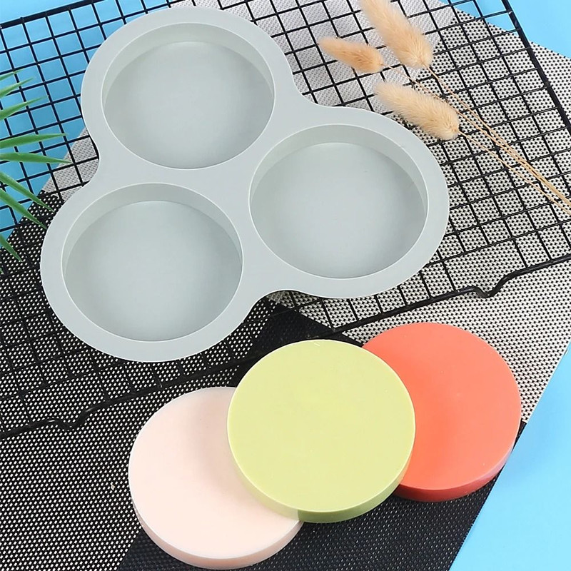 Silicone Egg Mold Air Fryer Egg Pan Reusable Three Cavity Muffin Cake Baking Mold Kitchen Accessory 5