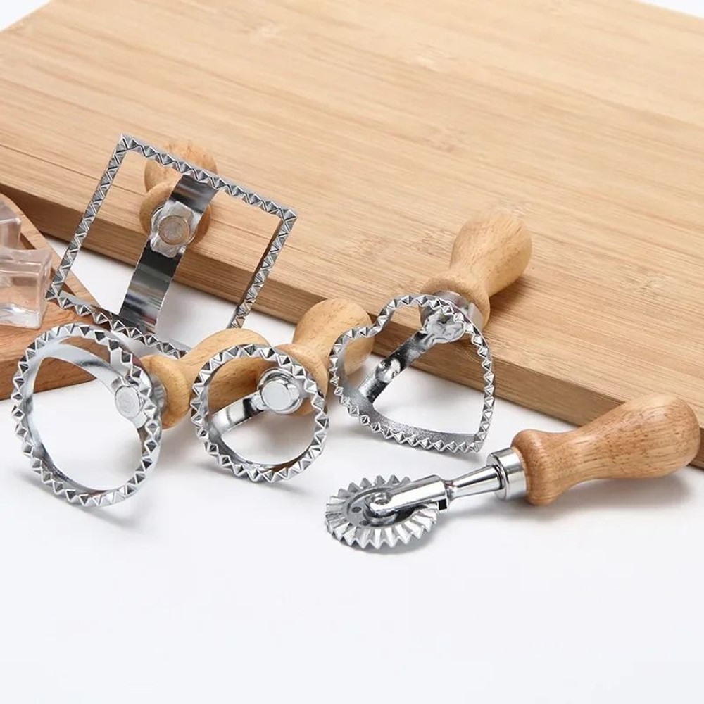 Stainless Steel Cookie Cutter And Pasta Press Set 1