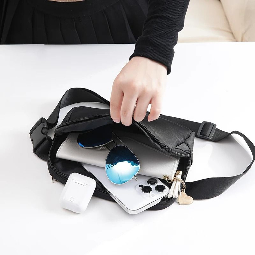 Outdoor Sports Waterproof Chest Bag For Men And Women With Large Capacity And Nylon Design 2