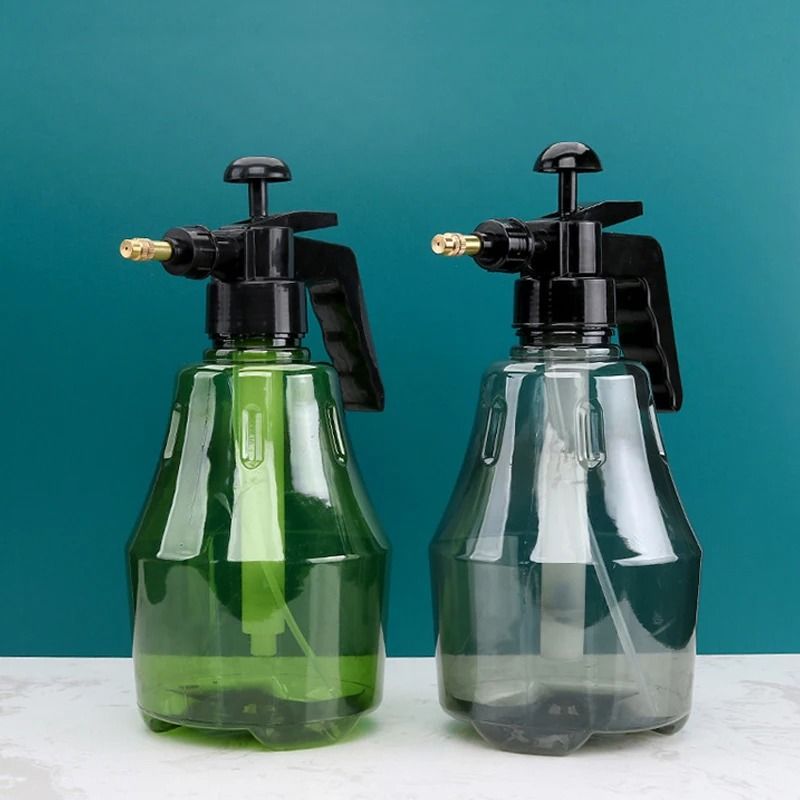 Premium Plastic Pressure Spray Bottle With Adjustable Nozzle For Gardening And Cleaning 5