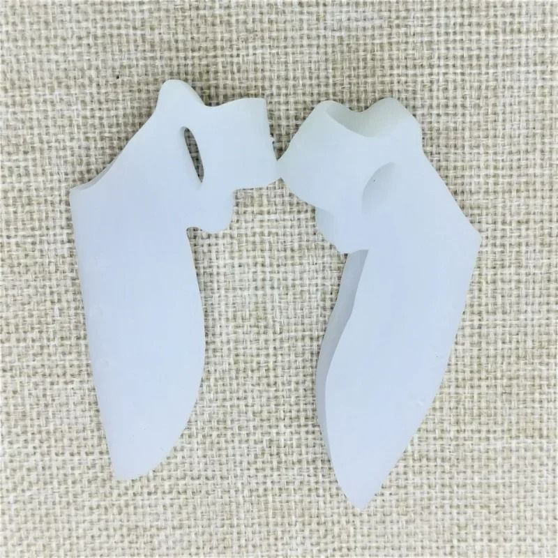 Silicone Two Hole Toe Separator And Bunion Corrector For Foot Alignment Support 2