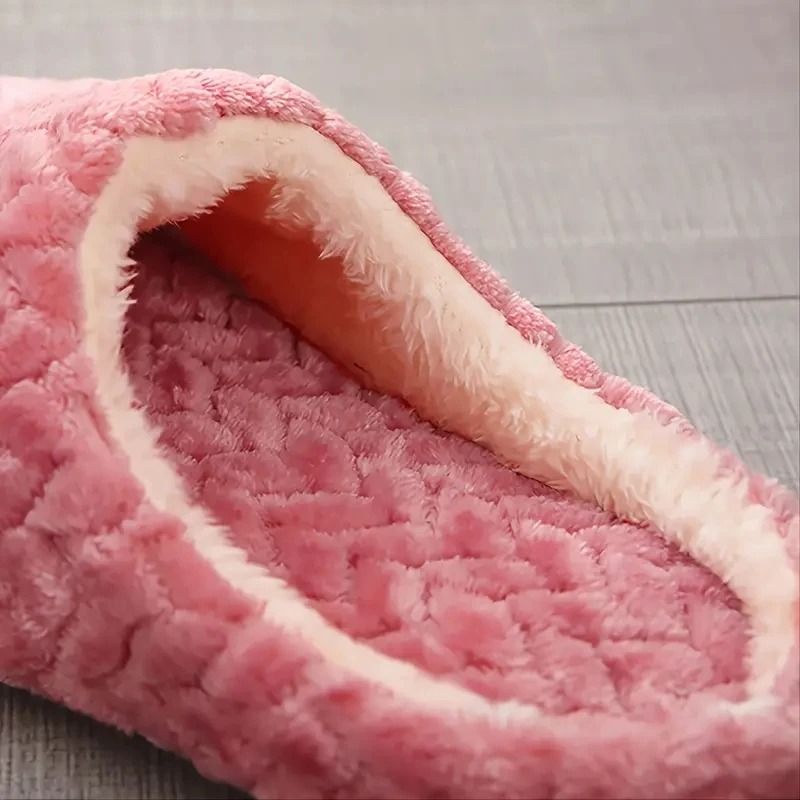 Unisex Fluffy Home Slippers Soft Lightweight Anti Slip Indoor Slides For Autumn And Winter 4