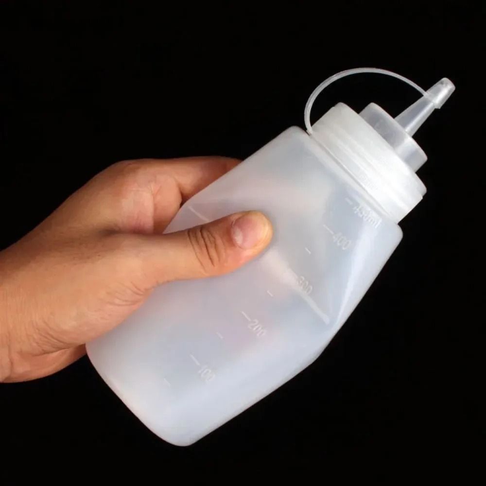 Sharp Tip Squeeze Sauce Bottle For Kitchen And Food Prep 2