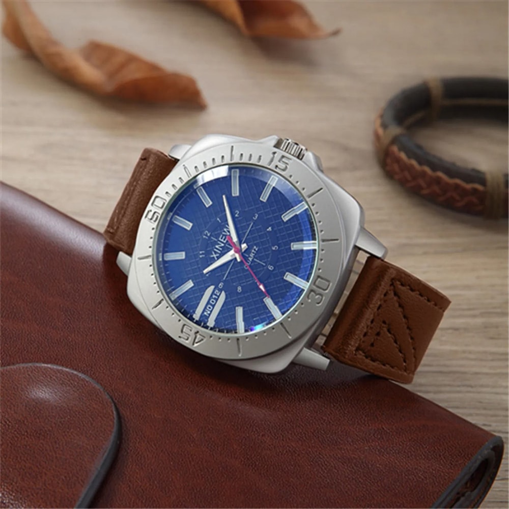 Casual Quartz Wristwatch For Men And Women Leather Strap 4