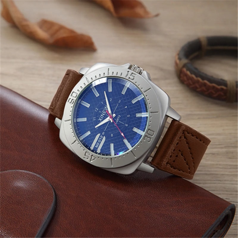 Casual Quartz Wristwatch For Men And Women Leather Strap 4