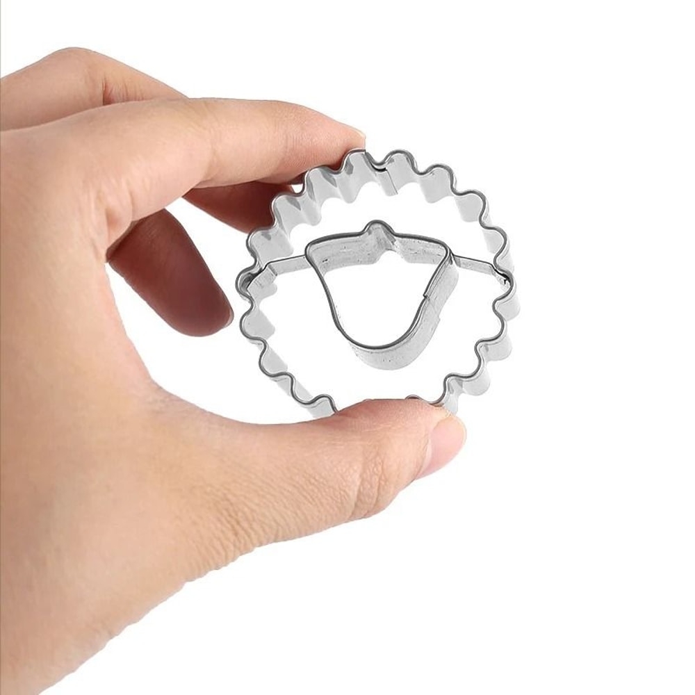 Metal Mini Christmas Cookie Cutter Set For Baking And Decorating 4