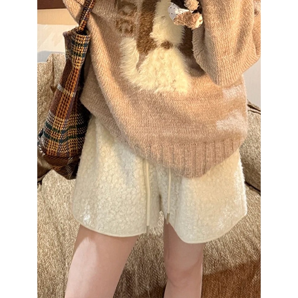 Womens Faux Lamb Fur High Waisted Winter Shorts Warm Fleece Korean Style Outerwear Hot Pants 2