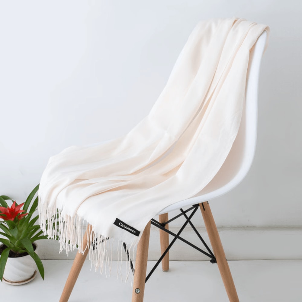 Soft pashminastyle scarf for travel