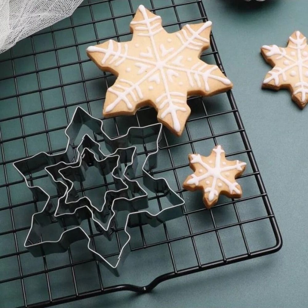 35pcs Christmas Snowflake Cookie Mold Stainless Steel Kitchen Baking Tool Gingerbread Man Tree Hear 1
