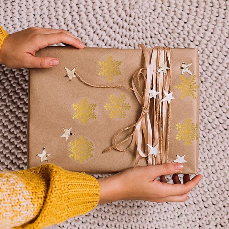 100pcs 500pcs Christmas Golden Snowflake Sticker Transparent Round Gold Stamping Seal 4