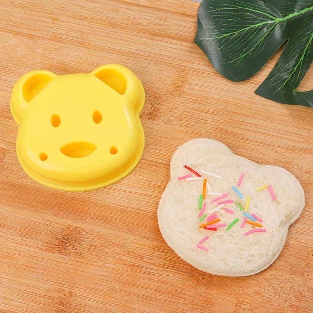 Bear Car Sandwich Mold Set Creative Bread Cutter Sealer For Fun Childrens Lunches 7