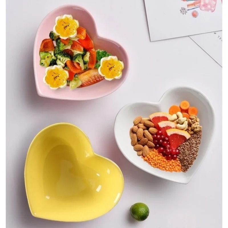 Cute Love Heart Ceramic Saucer Elegant Dessert Salad And Snack Tray For Modern Tableware 4