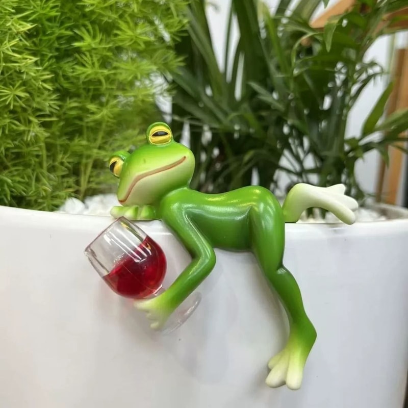 Contemporary Creative Resin Frog Planter 4