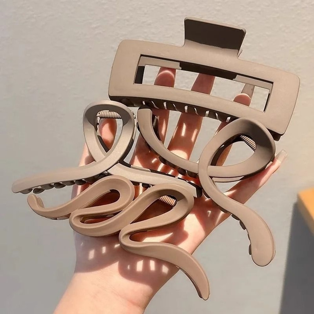 Fashion Korean Solid Color Acrylic Wave Hair Claw 1