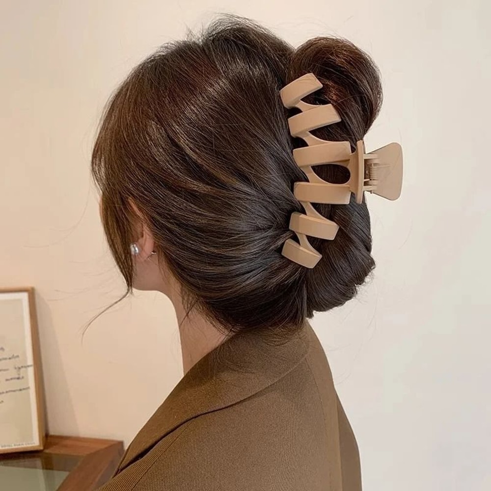 Fashion Korean Solid Color Acrylic Wave Hair Claw 4