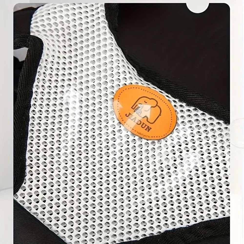 Ergonomic Baby Carrier With Integrated Hipseat 5