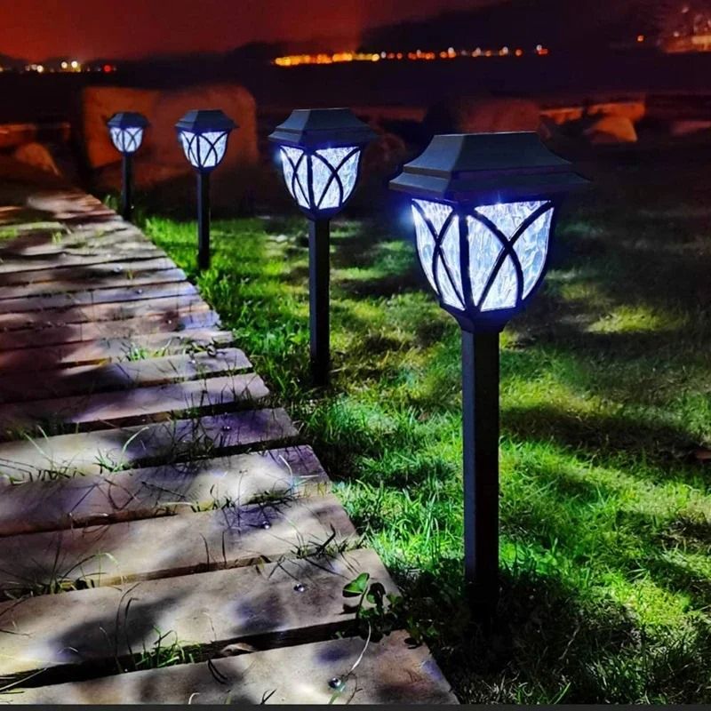 NordicStyle LED Solar Lawn Pathway Lights 3