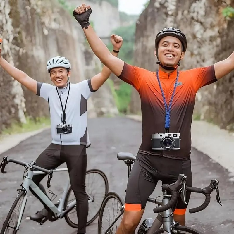 HeavyDuty Tactical Paracord Lanyard Keychain 4