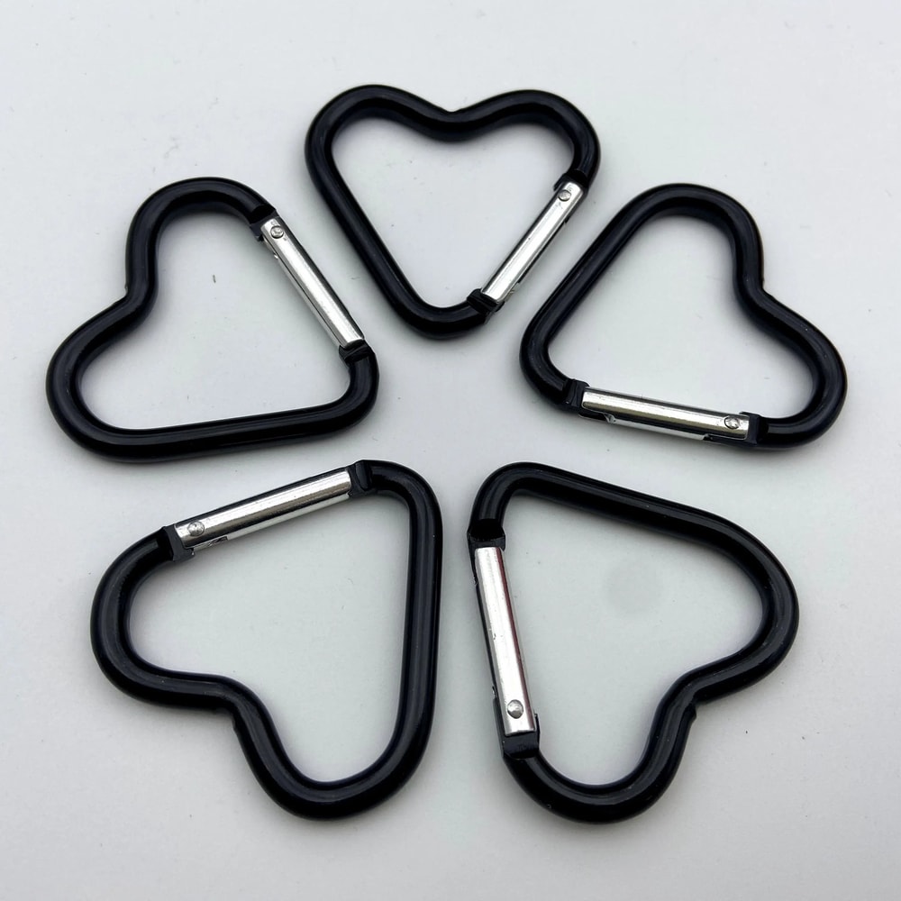 5Piece HeartShaped Metal Carabiner Keychain Set 6