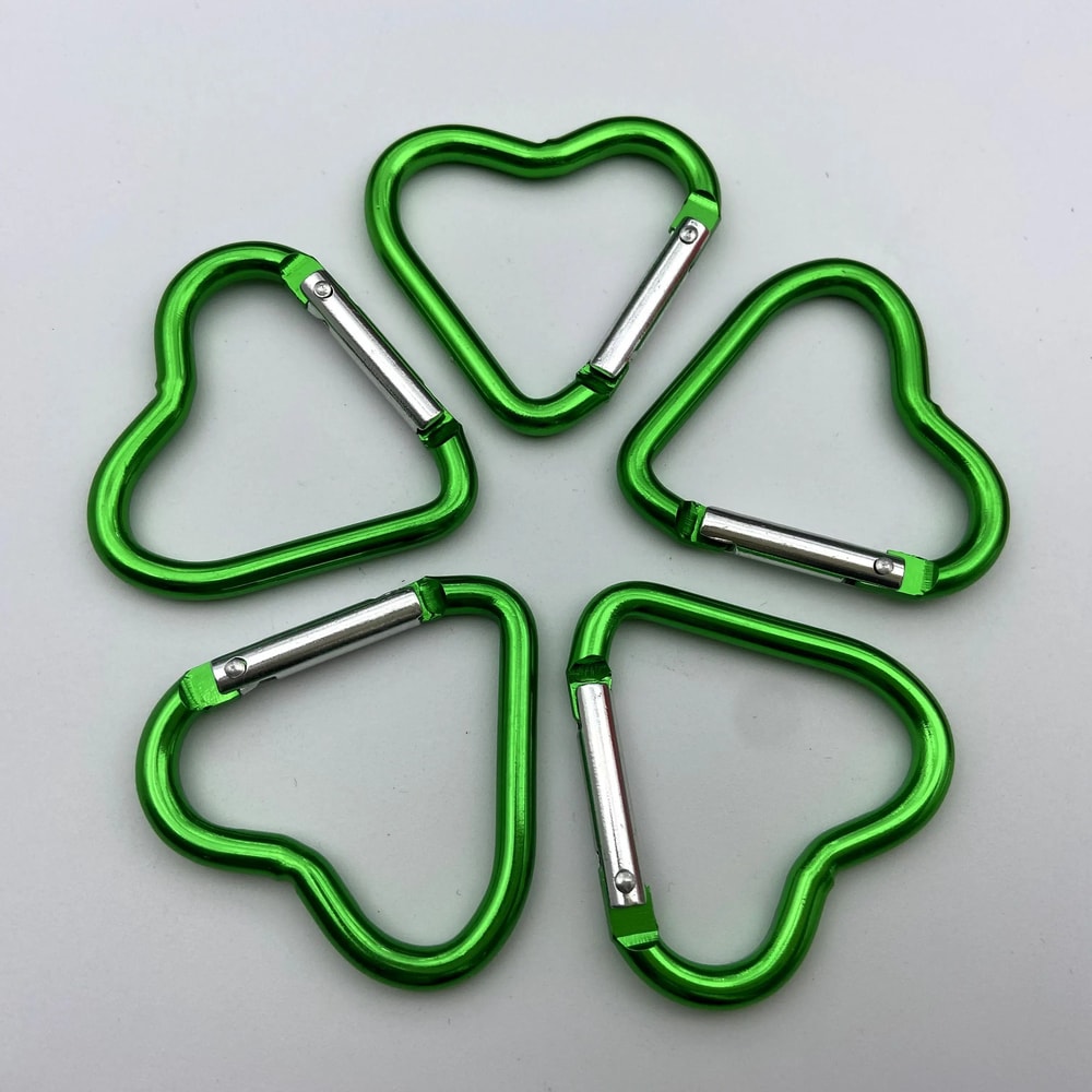 5Piece HeartShaped Metal Carabiner Keychain Set 9