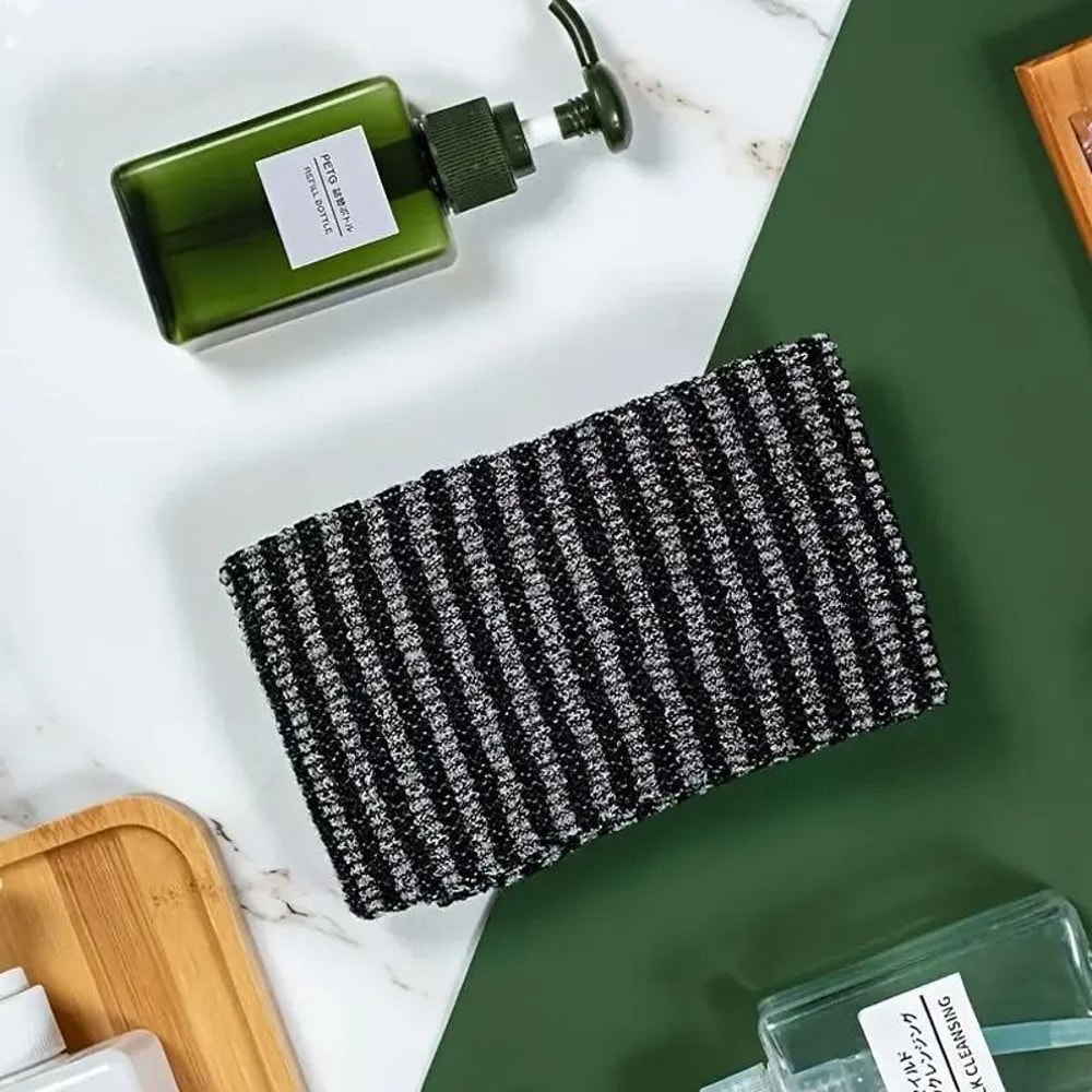 DualTexture Exfoliating Back Scrubber 1