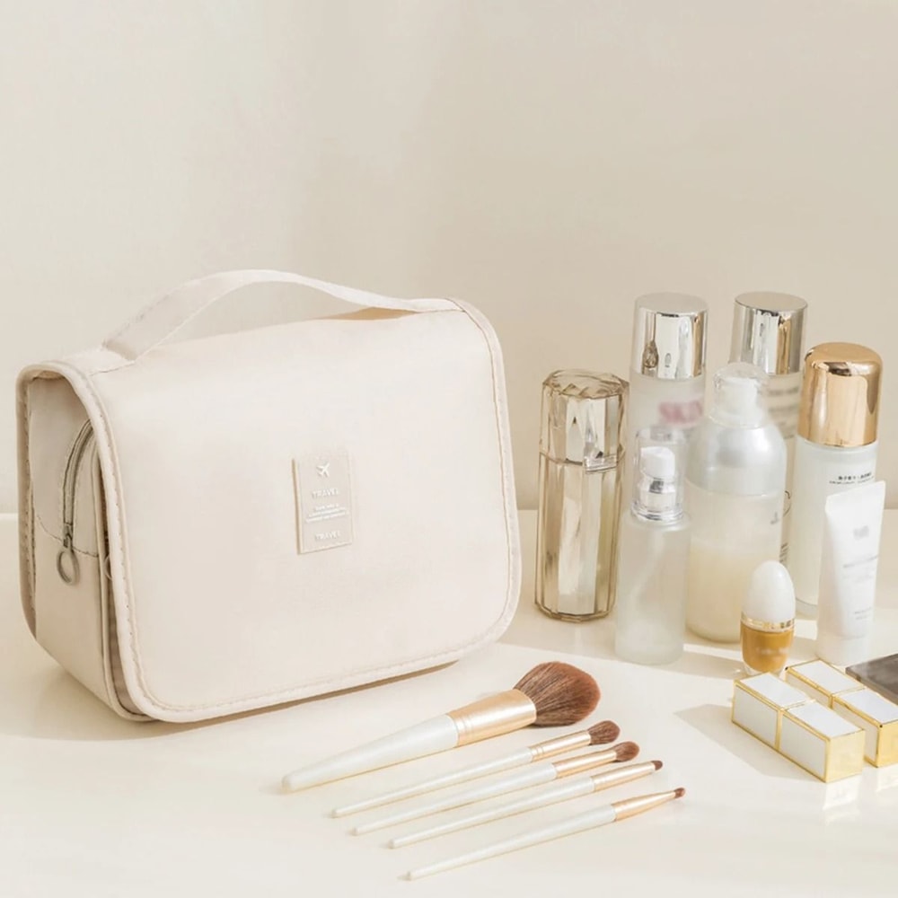 MultiFunctional Hanging Toiletry And DryWet Separation Travel Bag 5