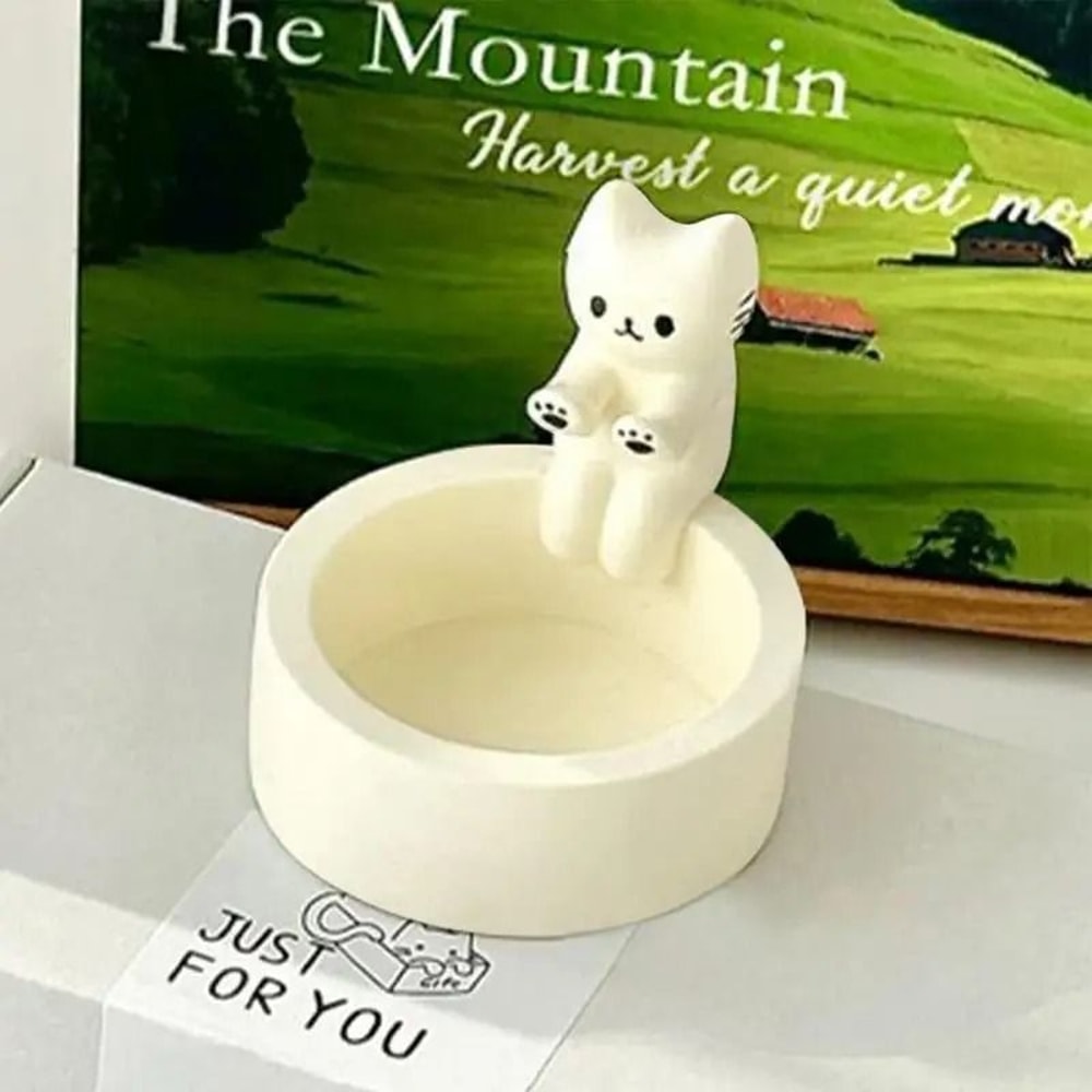 Cute Kitten Candle Holder With HandWarming Paws Design 4