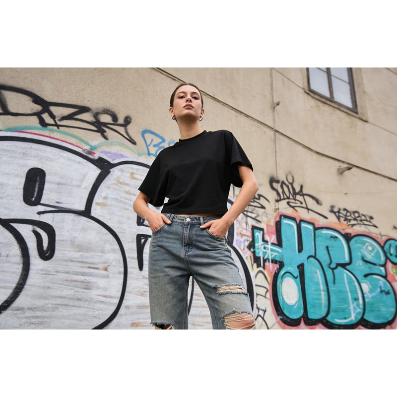 Premium Pure Cotton Crew Neck Pullover Womens LooseFit WaistDefining Cropped Top With Exposed Nave 5