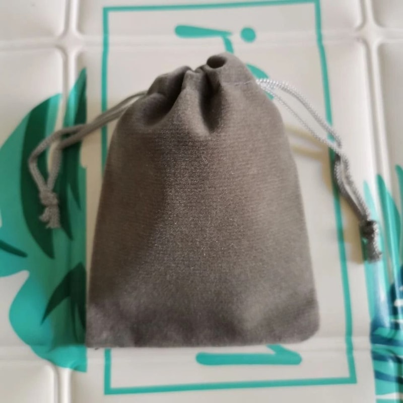 Drawstring Velvet Jewelry Bags HighPerformance Necklace Packaging Luxury Gift Pouches 100pcslot 1