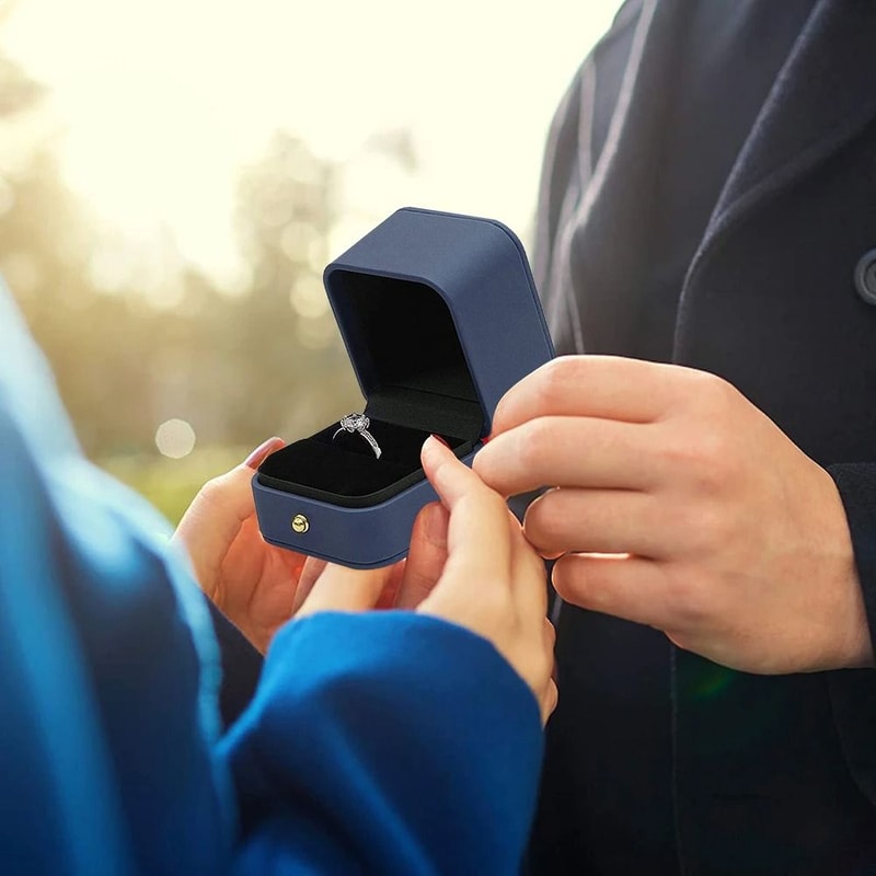 Vintage Double Slots Jewelry Box HighPerformance PU Leather Case For Wedding Proposal Engagement 4