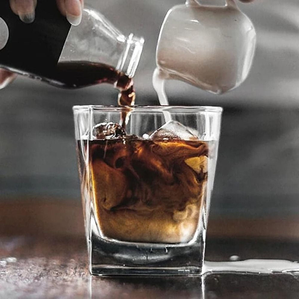 Luxury Rotating Wine Glass Tumbler HighEnd 530ml Transparent Spirits Whiskey Cup 3