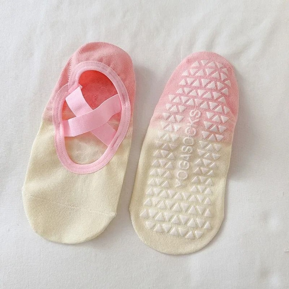 Gradient Silicone Yoga Socks HighPerformance NonSlip Pilates Grip NoShow Fitness Training Socks 8