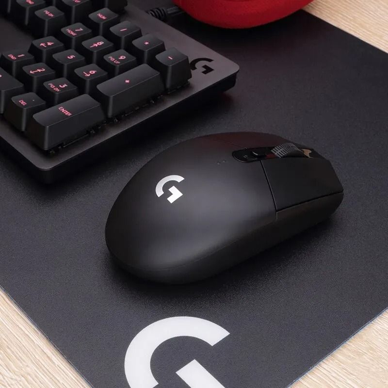 Logitech G304 LIGHTSPEED Wireless Gaming Mouse 12000 DPI HERO Sensor 6 Programmable Buttons 4