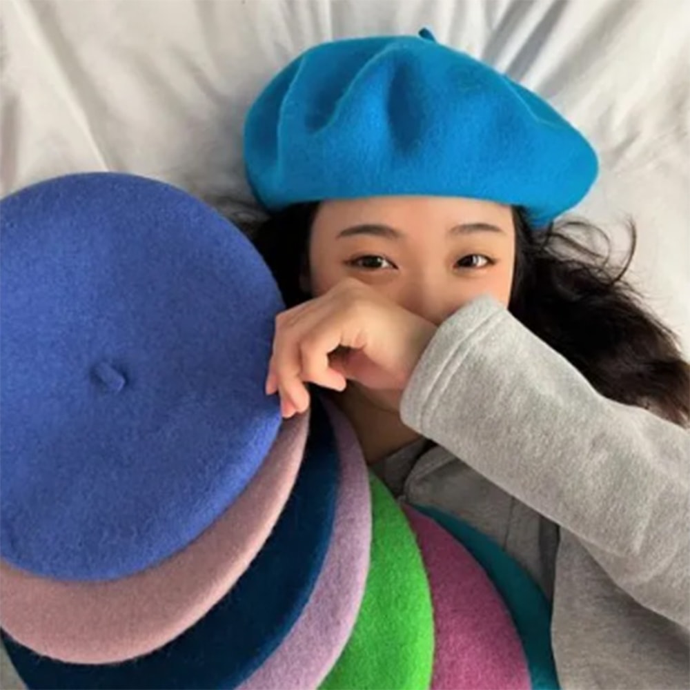 Frenchstyle winter accessory