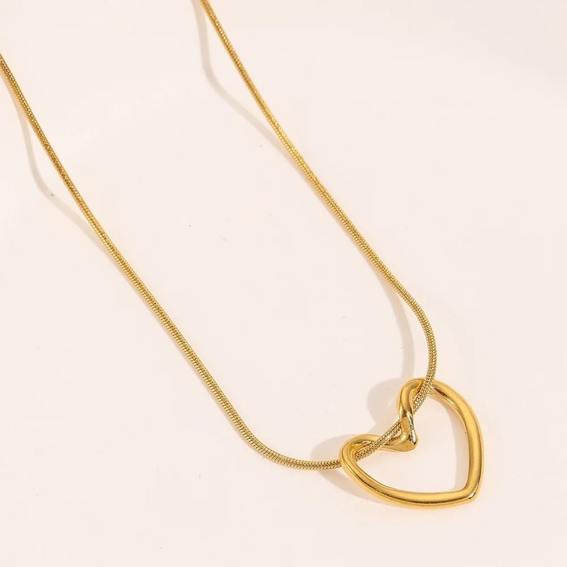Fashion Twist Heart Pendant Necklace 18K Gold Plated Stainless Steel Chain For Women And Girls 2