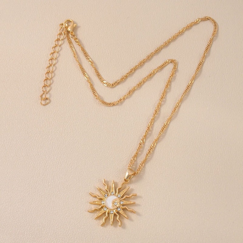 Shining Rhinestone Unique Design Sun Star Moon Three In One Pendant Necklace Retro Daily Jewelry 2