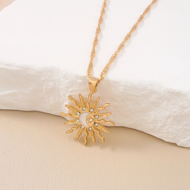Shining Rhinestone Unique Design Sun Star Moon Three In One Pendant Necklace Retro Daily Jewelry 3
