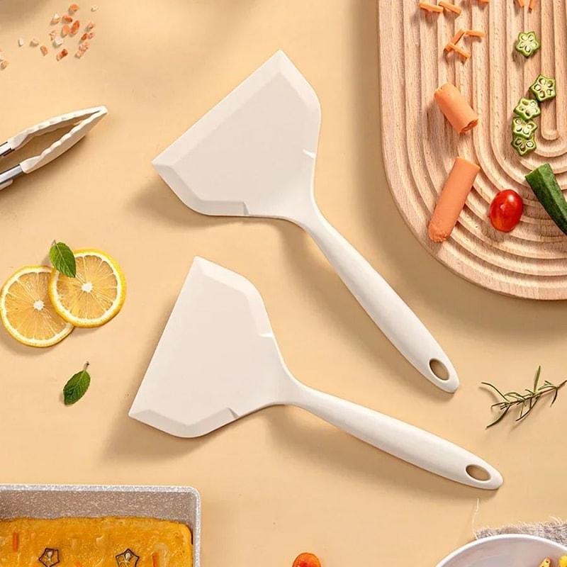 Heat Resistant Silicone Spatula NonStick Kitchen Tool For Frying Fish Steak And Pancakes 3