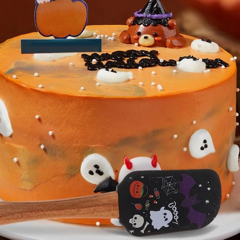 Halloween Silicone Baking Spatula With Heat Resistant Wooden Handle And NonStick Cream Scraper 2