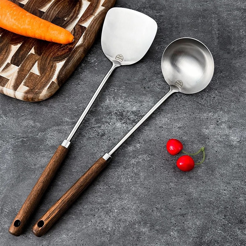 WORTHBUY 304 Stainless Steel Kitchen Turner And Soup Ladle Set With HeatResistant Wooden Handles 1